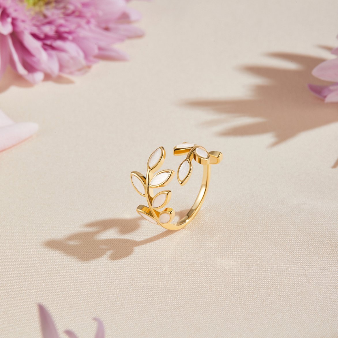 Gold Leaf Ring